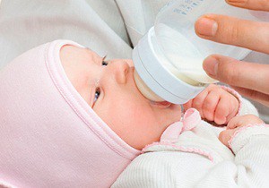 Детские сухие молочные смеси от 0 до 6 месяцев: какая лучше? Особенности выбора и обзор популярных продуктов