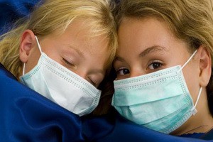 Распространенная бактериальная инфекция — дизентерия у детей: симптомы и лечение при помощи медикаментов и специальной диеты