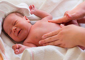 почему кряхтит новорожденный ребенок