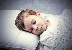 ребенок скрипит зубами во сне комаровский