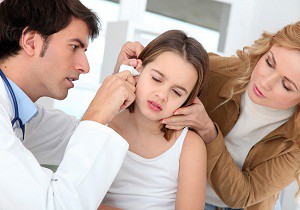 болят уши у ребенка чем лечить