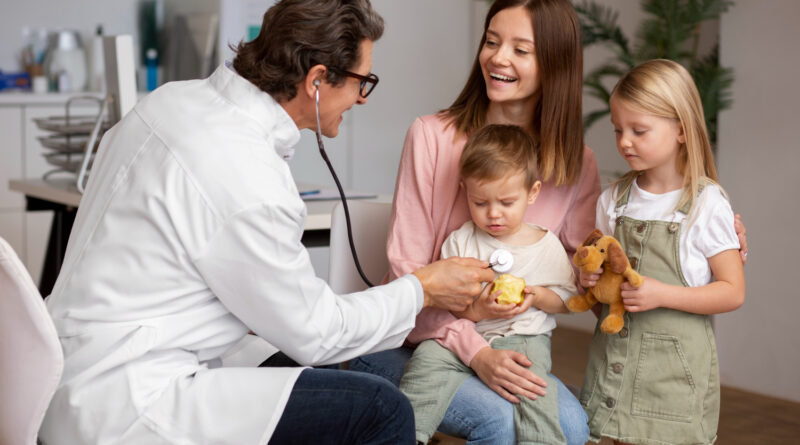 Детский педиатр – кто это и какие болезни лечит