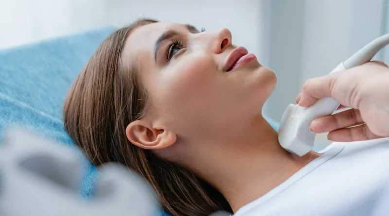 Почему важно проходить УЗИ щитовидной железы и вен: показания, плюсы и стоимость